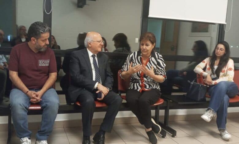 عون يوفد شلالا للاطمئنان إلى صحة الفنان الكبير إحسان صادق