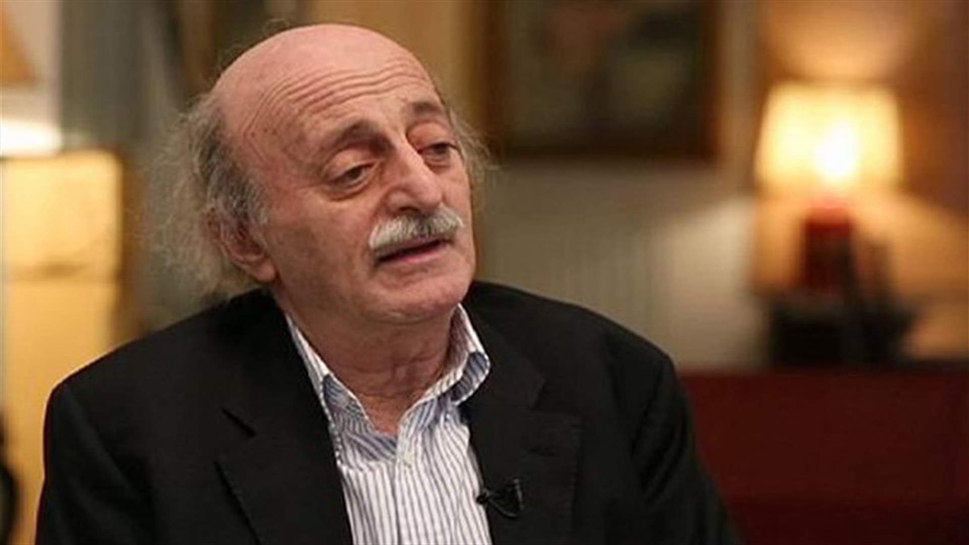 وليد جنبلاط يستقبل ديفيد هيل في كليمنصو: بحث في التطورات اللبنانية والإقليمية