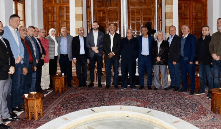 جنبلاط يواصل لقاءاته في المختارة: اجتماعات تنظيمية موسّعة ومراجعات إنمائية من وفود مناطق الجبل