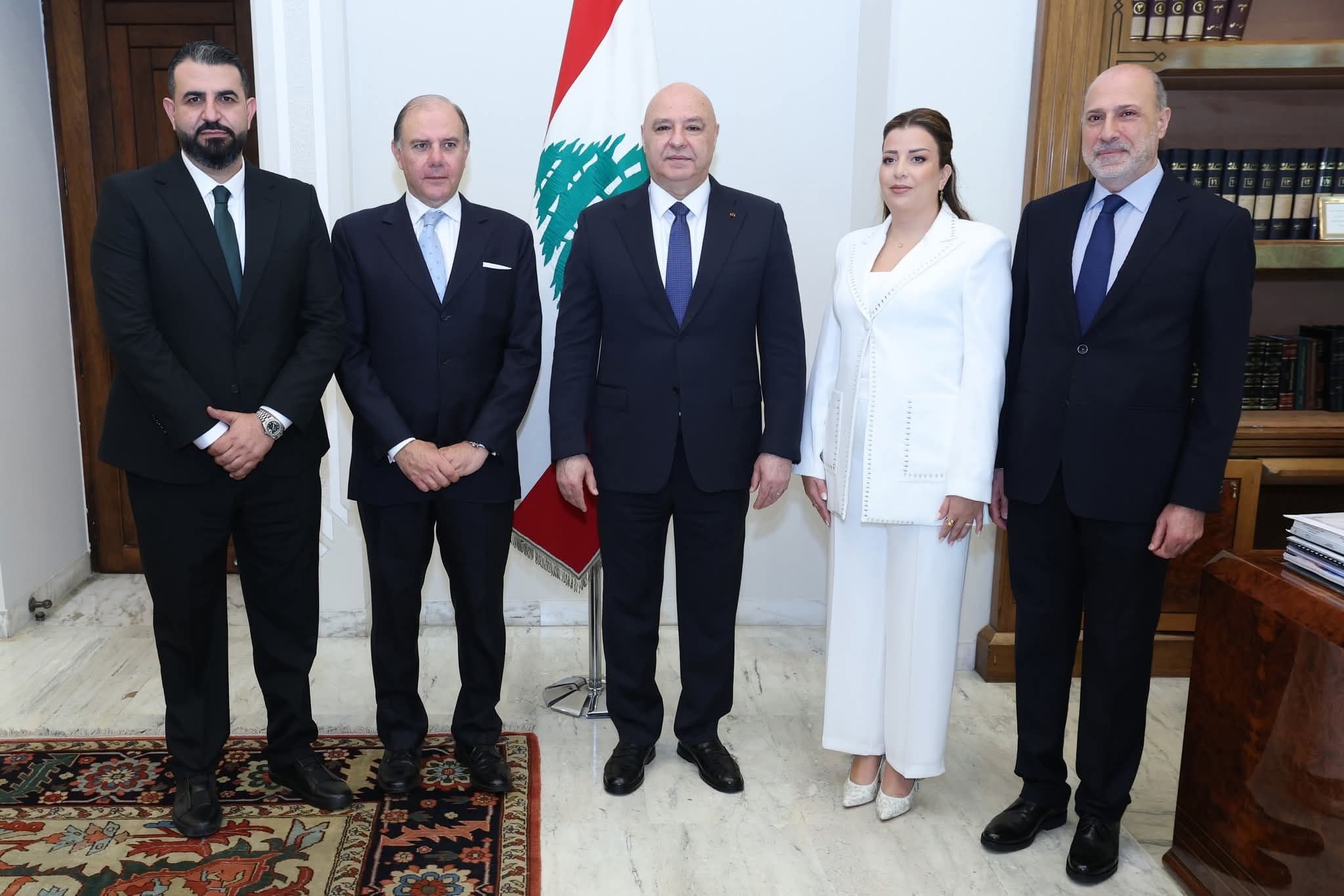 أعضاء مجلس هيئة الأسواق المالية يؤدون اليمين الدستورية أمام الرئيس عون