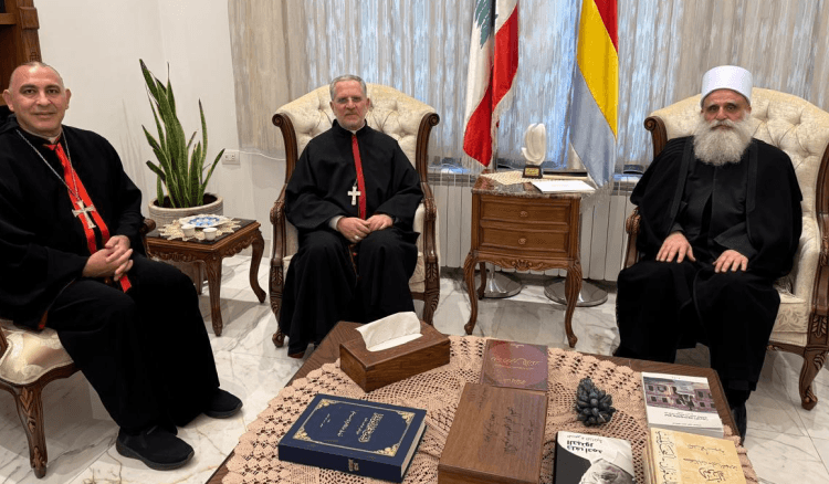 شيخ العقل سامي أبي المنى يجري مشاورات واسعة ويستقبل وفودًا دينية وثقافية