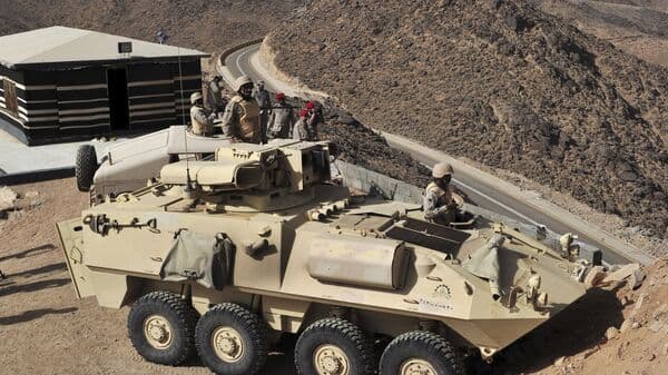 مناورات "كوينسي-1" بين السعودية وأميركا في صحراء كاليفورنيا: جاهزية ميدانية وتعزيز للتنسيق الدفاعي