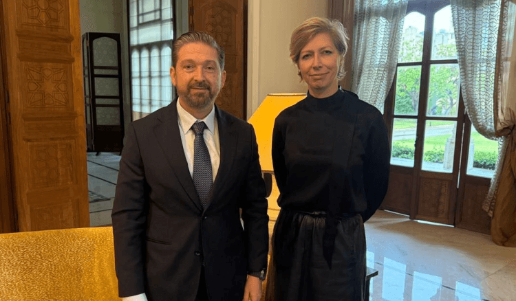 "لقاء لبناني–فرنسي في بيروت: بحثٌ في الإصلاحات والسيادة ودعم المؤسسة العسكرية"