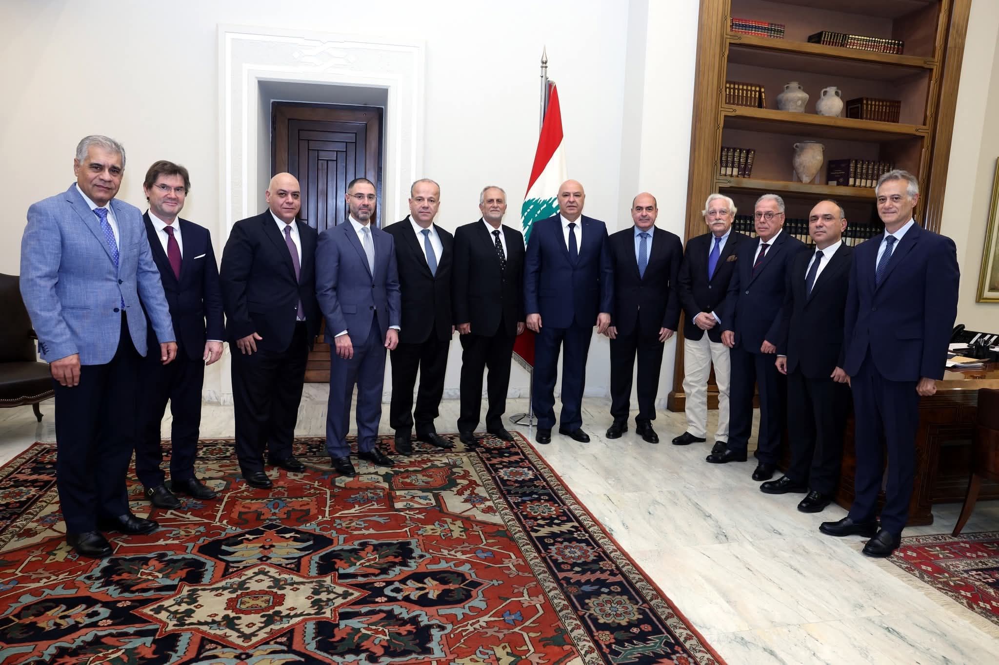 رئيس الجمهورية يتسلّم توصيات مؤتمر السلامة المرورية ويشدّد على ضبط الحركة على الطرق